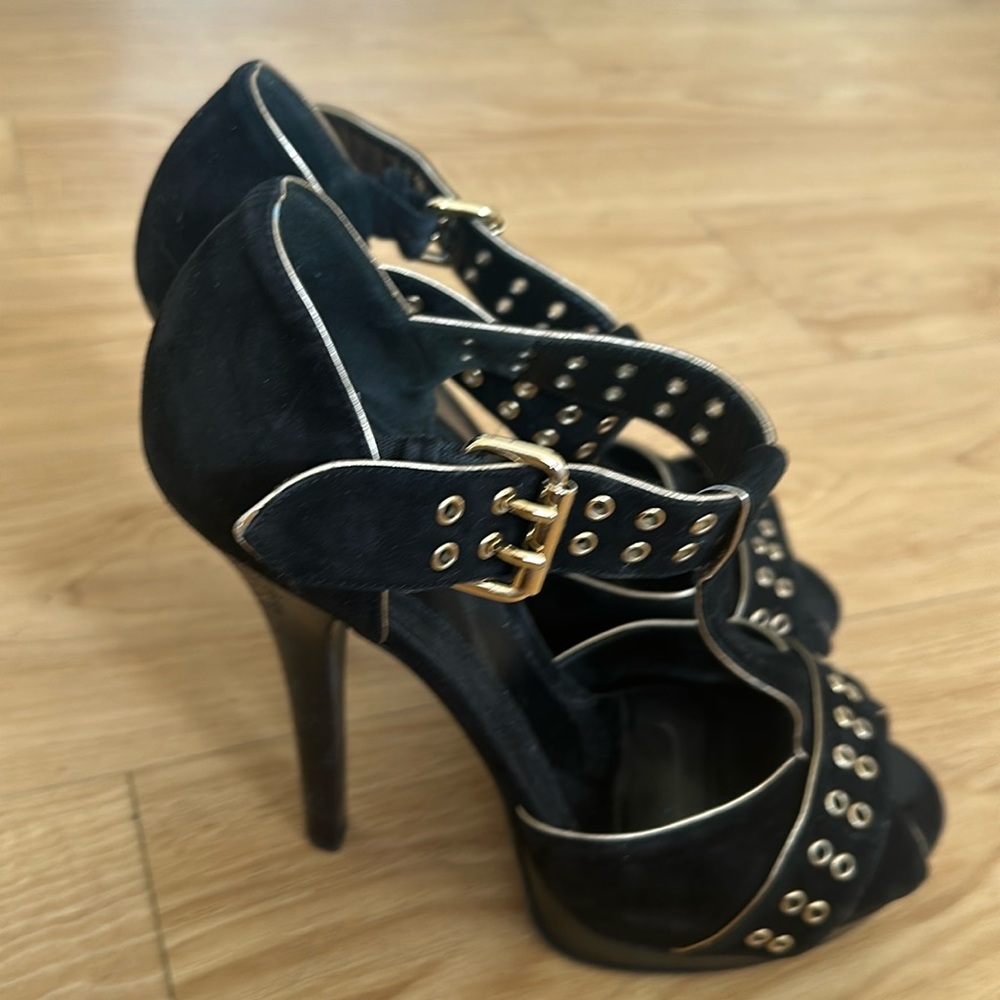 Fendi 39 8,5 in good condition